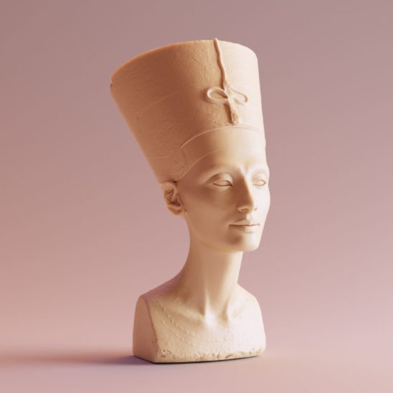 Nefertiti Lift